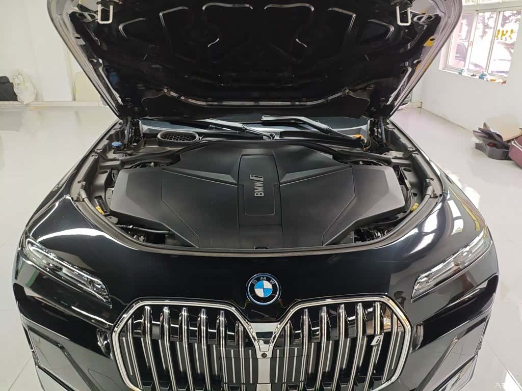 BMW i7, 2023 16