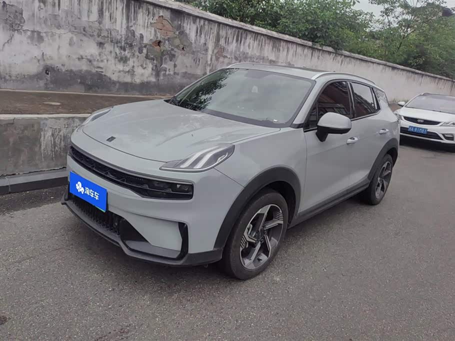 Lynk & Co 06 EM-P