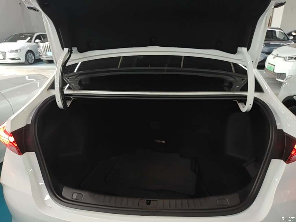 Buick Verano, 2025 19