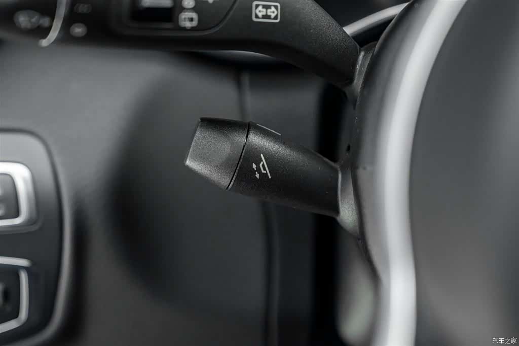 Mercedes-Benz C-Class, 2021 12