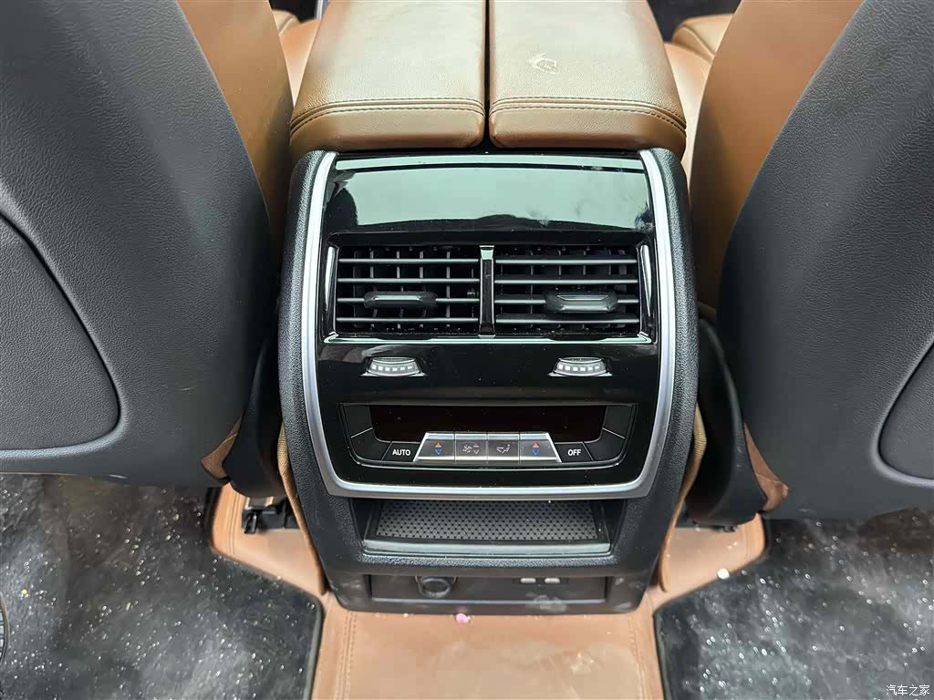 BMW X7, 2021 11