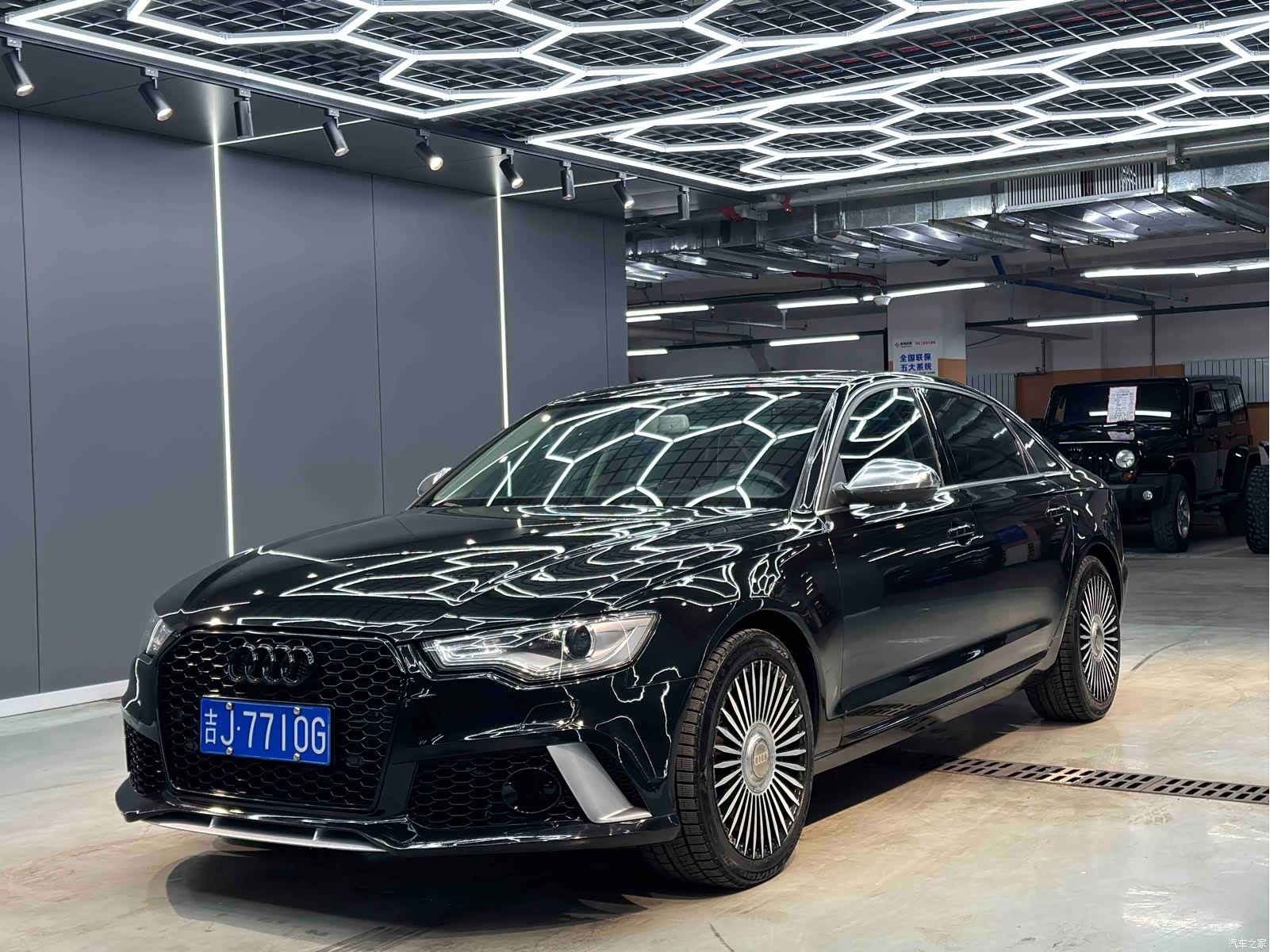 Audi A6L, 2014 1