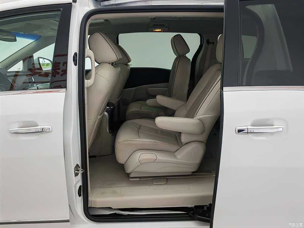 Buick GL8, 2020 15