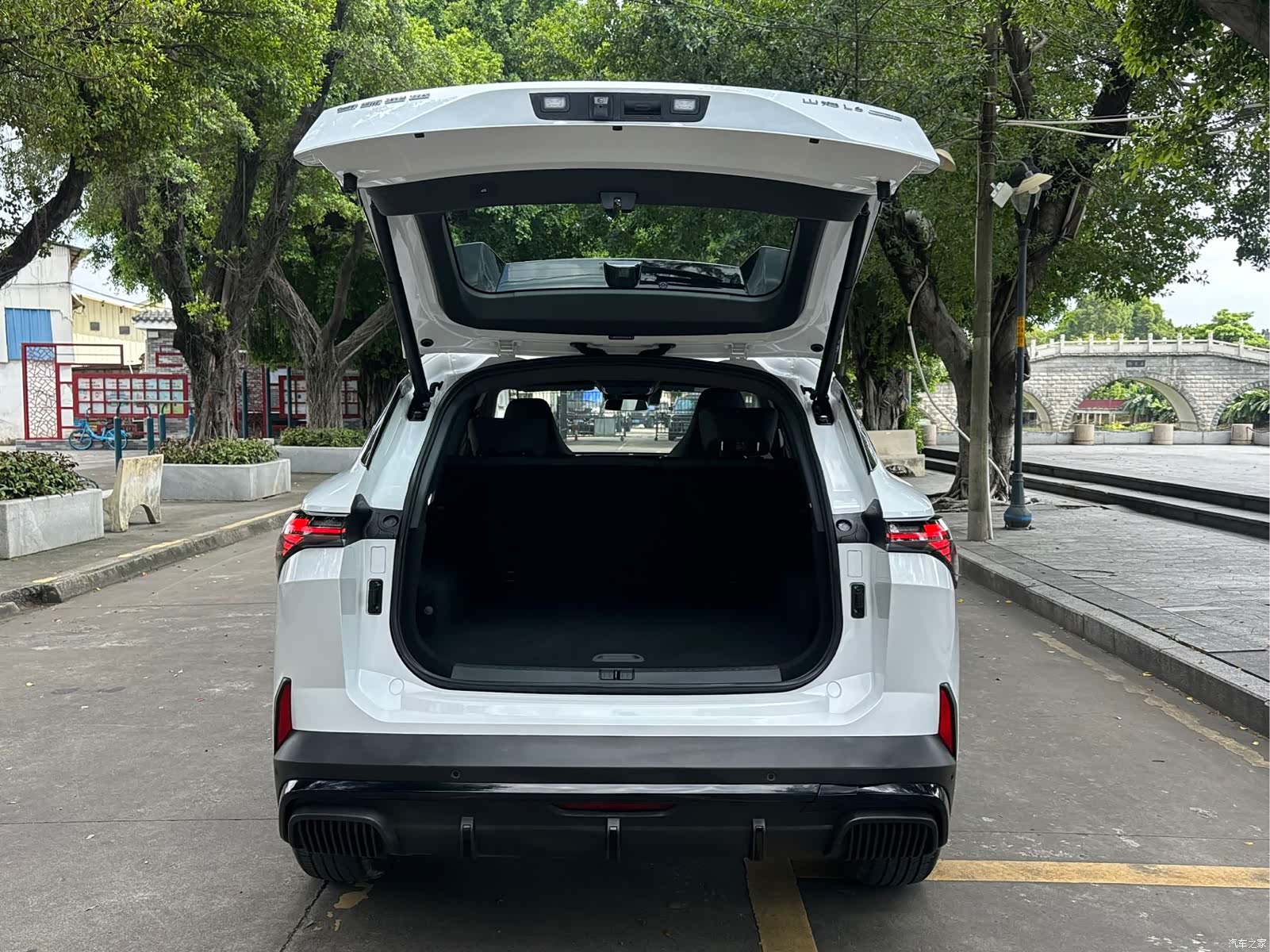 Jetour L6, 2025 8