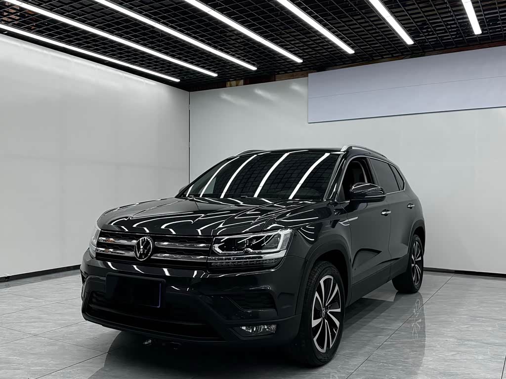 Volkswagen Tharu