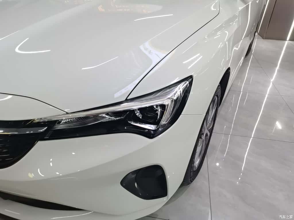 Buick Verano, 2025 24