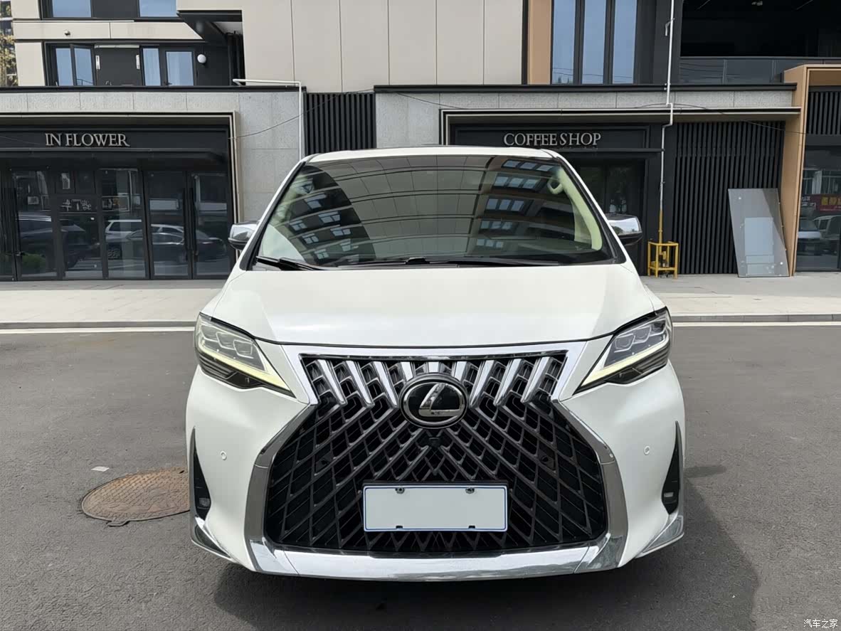 Toyota Alphard, 2018 2