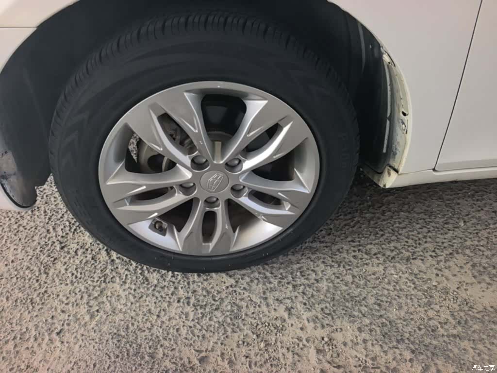 Geely Emgrand, 2016 23