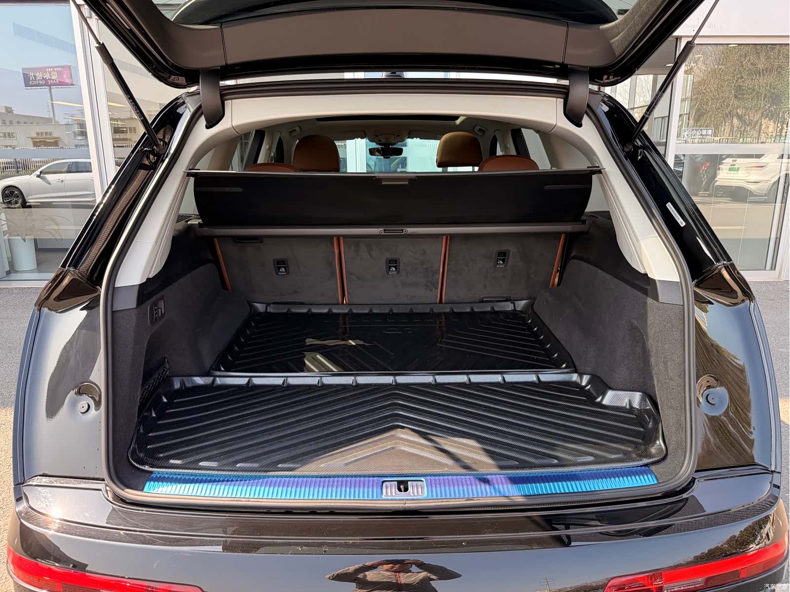 Audi Q7, 2025 16