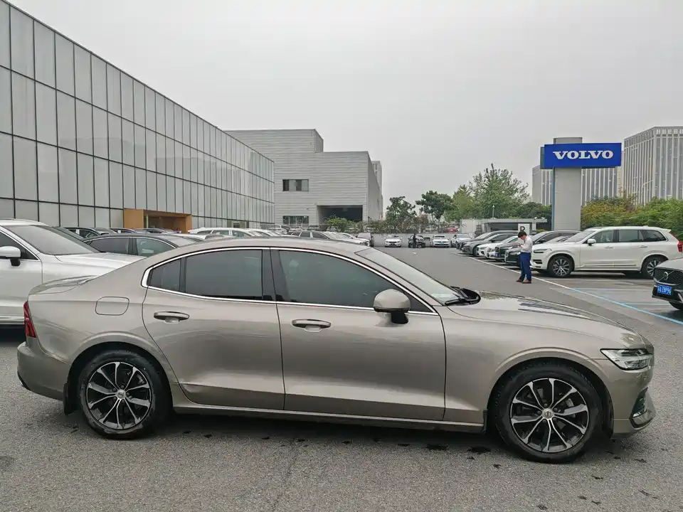 Volvo S60