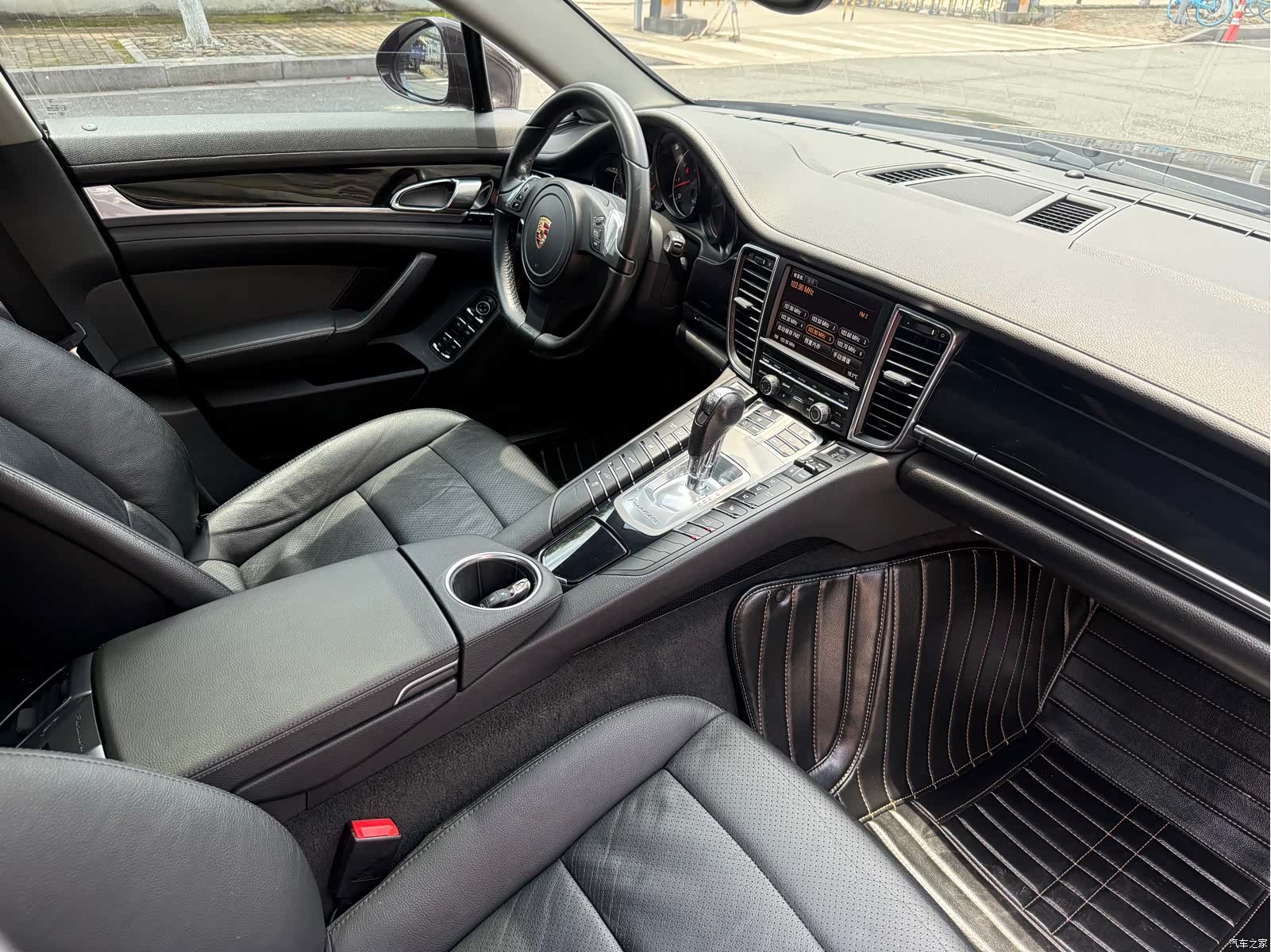 Porsche Panamera, 2012 11