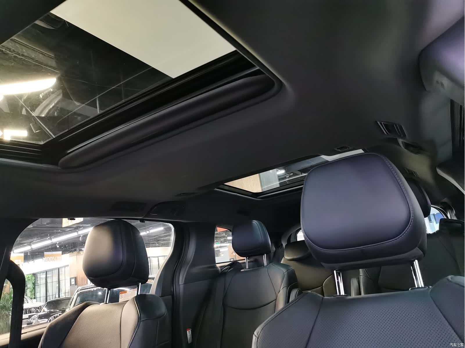 Toyota Granvia, 2025 14