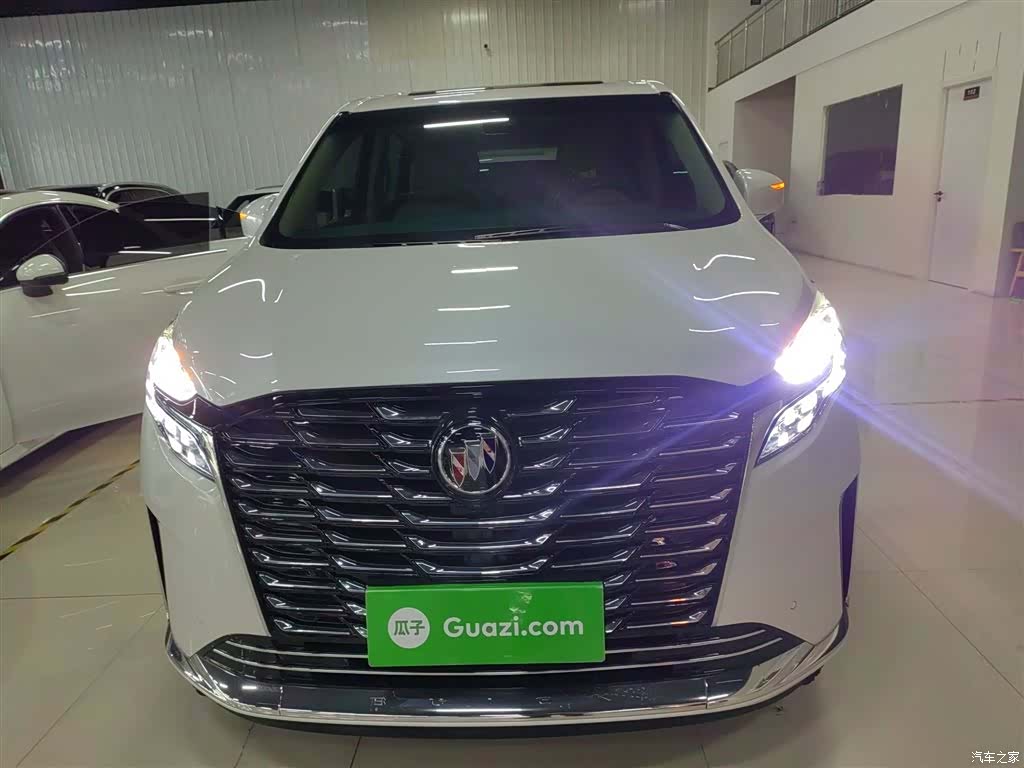 Buick GL8, 2023 3