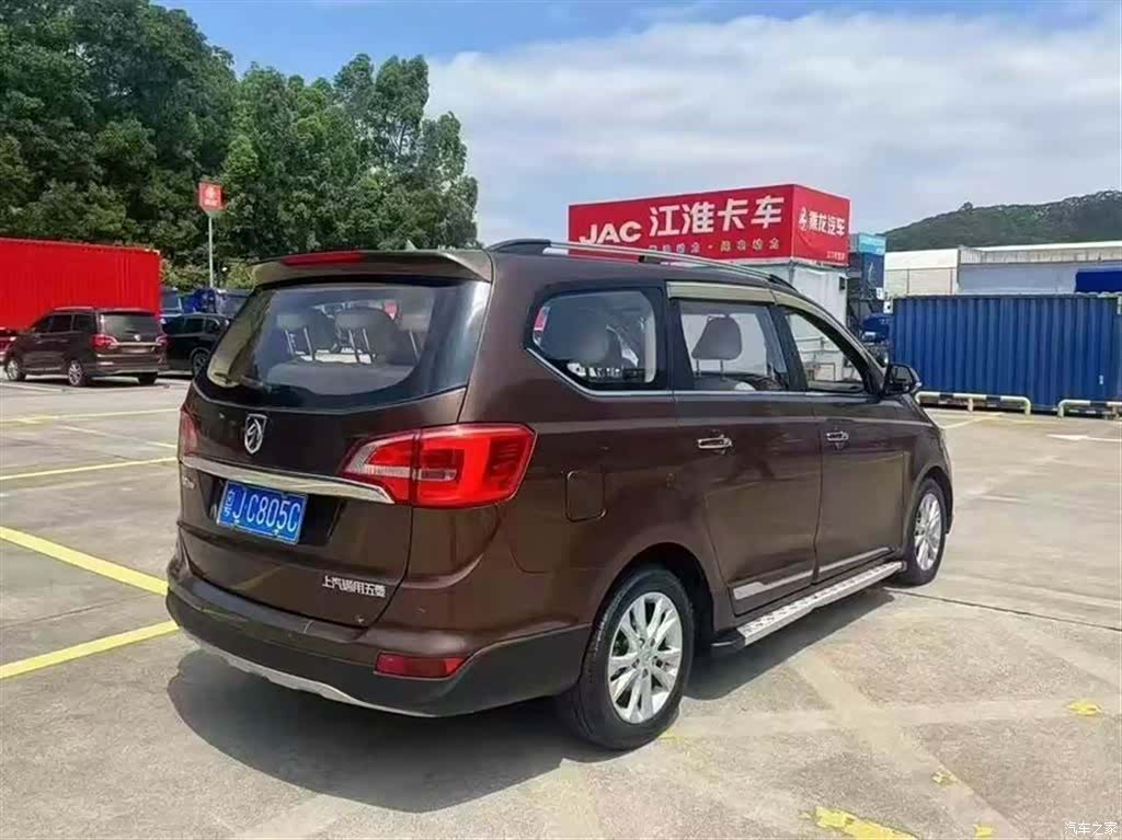 Wuling 730, 2018 9