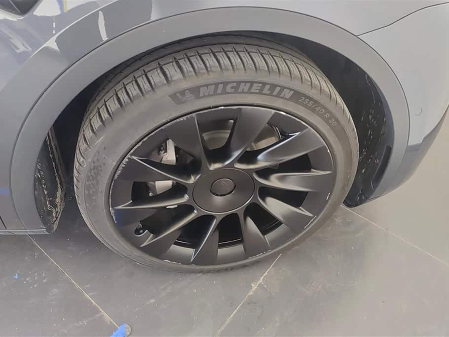 Tesla Model Y Tesla Model Y