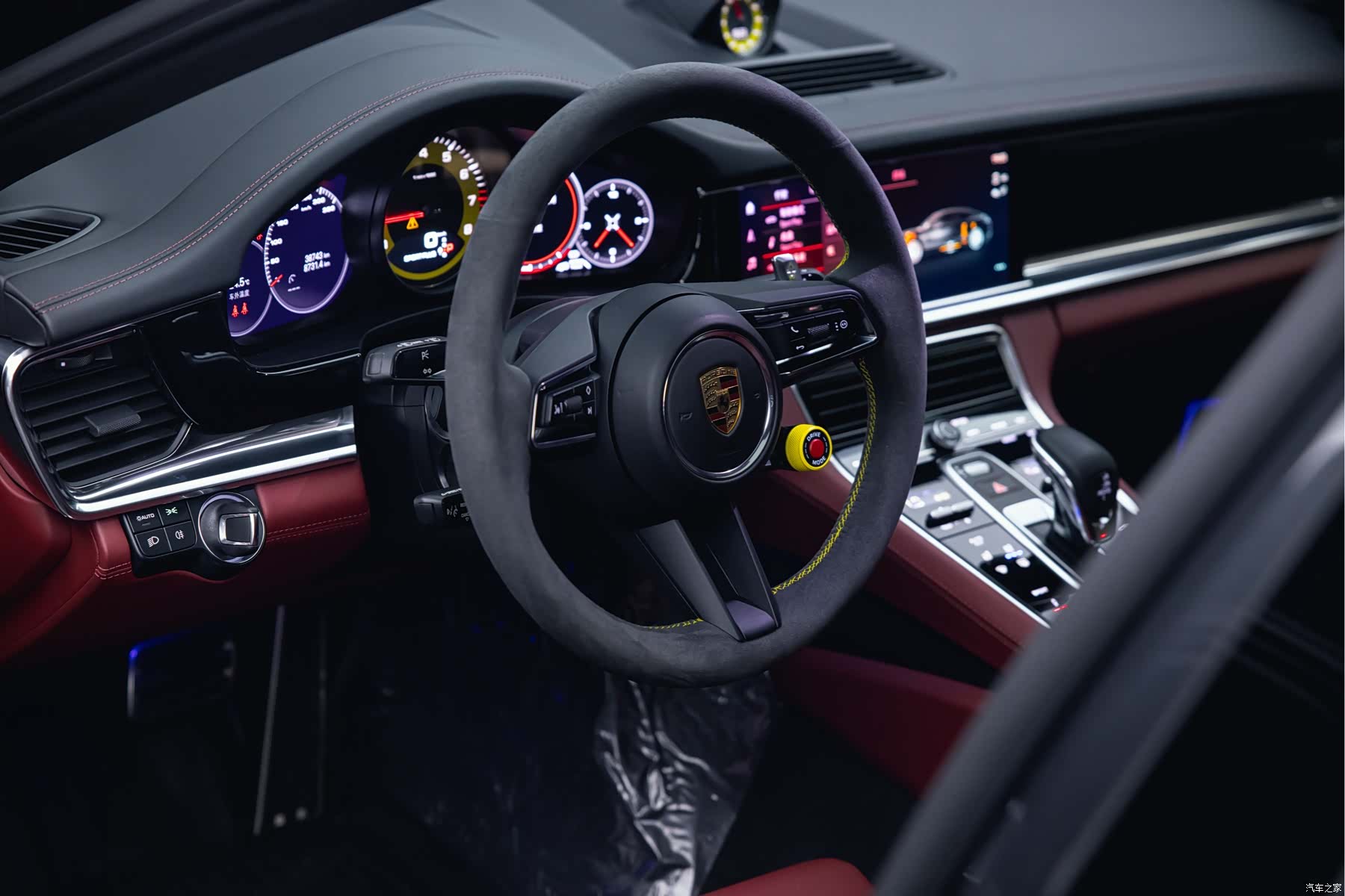 Porsche Panamera, 2022 10