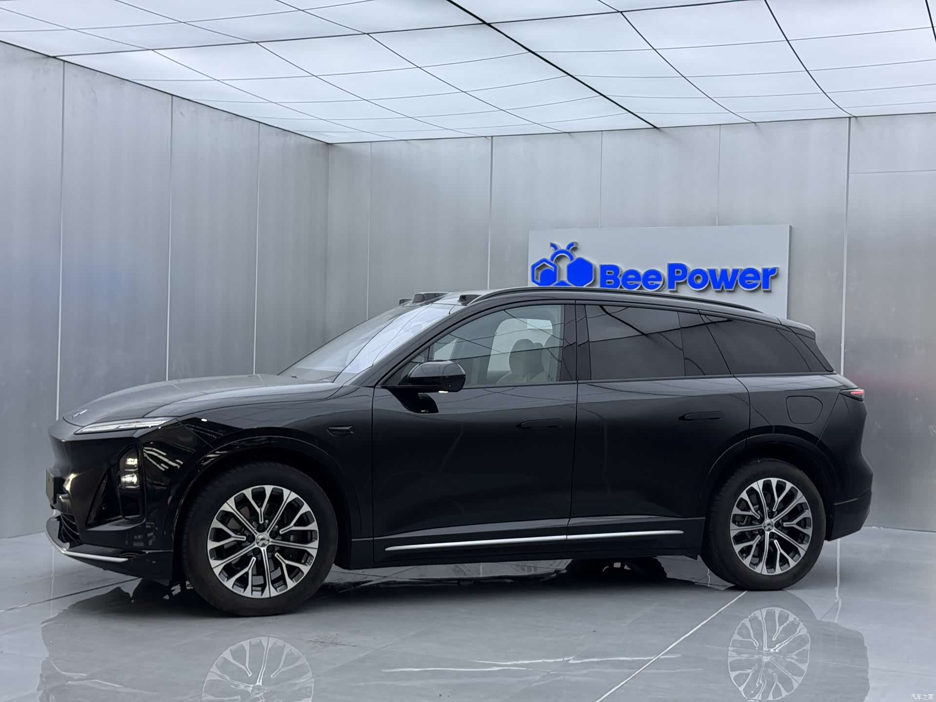 NIO ES6, 2025 4