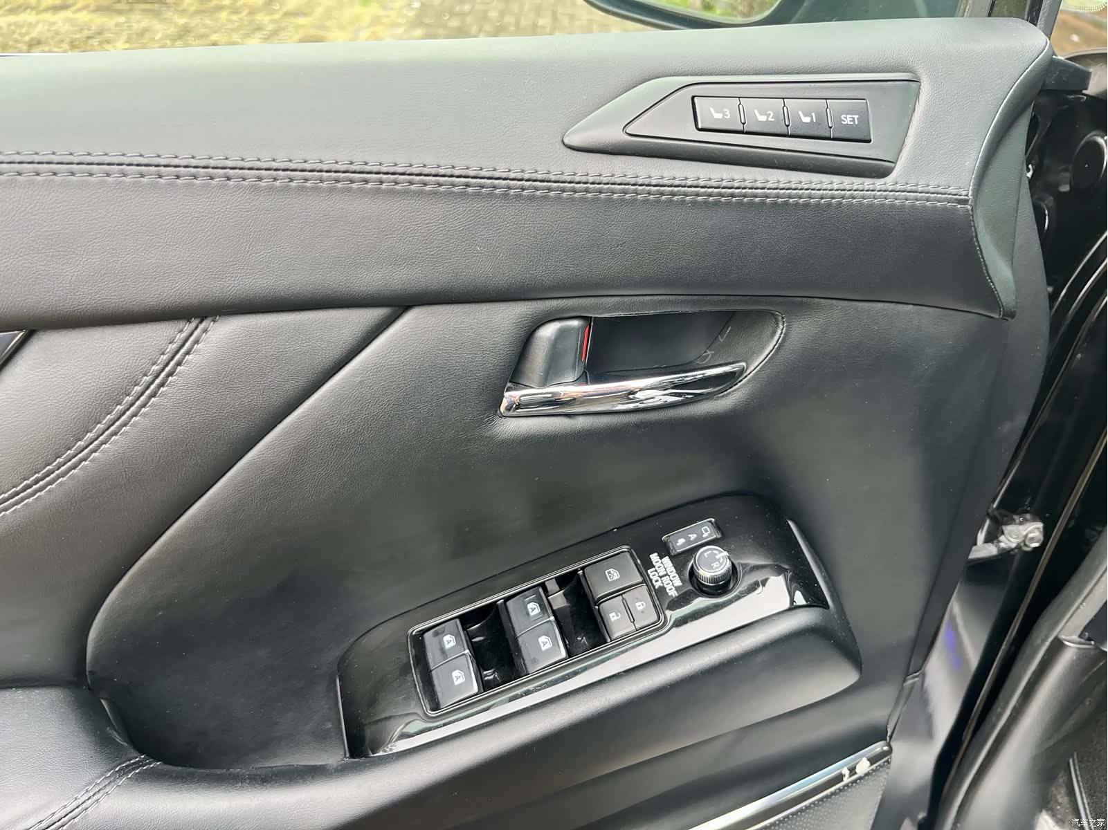 Toyota Alphard, 2018 9