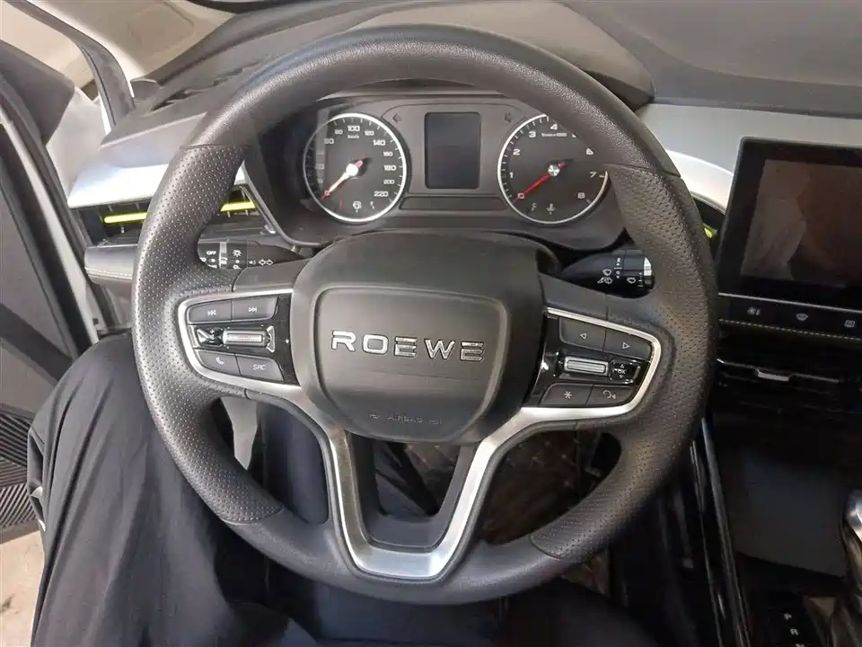 Roewe i5
