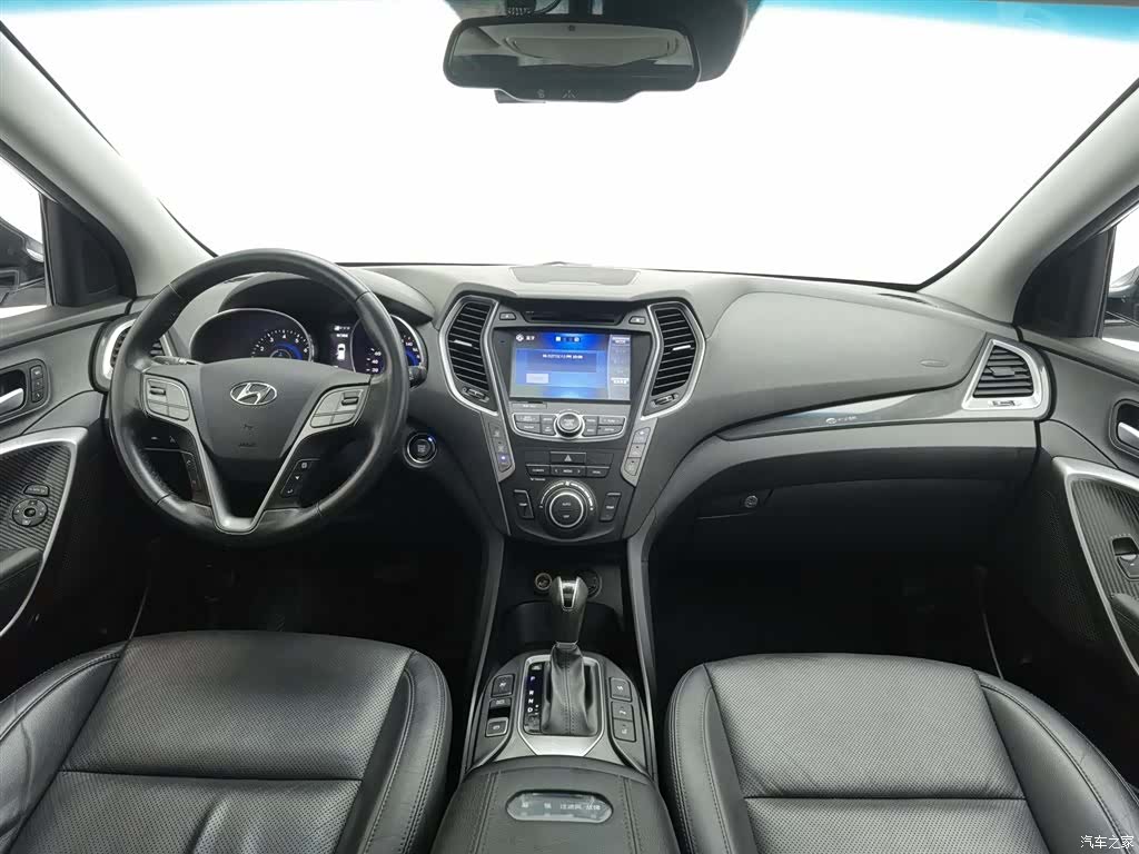 Hyundai Santa Fe, 2016 все фото
