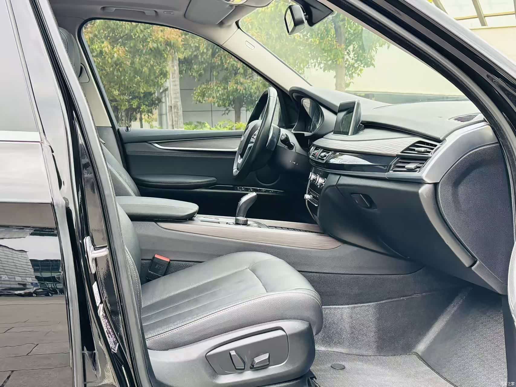 BMW X5, 2019 10