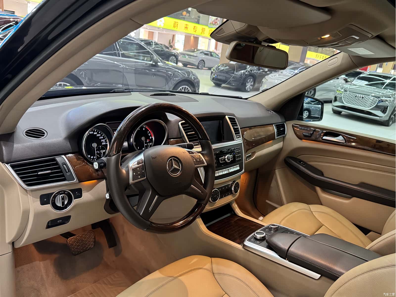 Mercedes-Benz M-Class, 2015 6