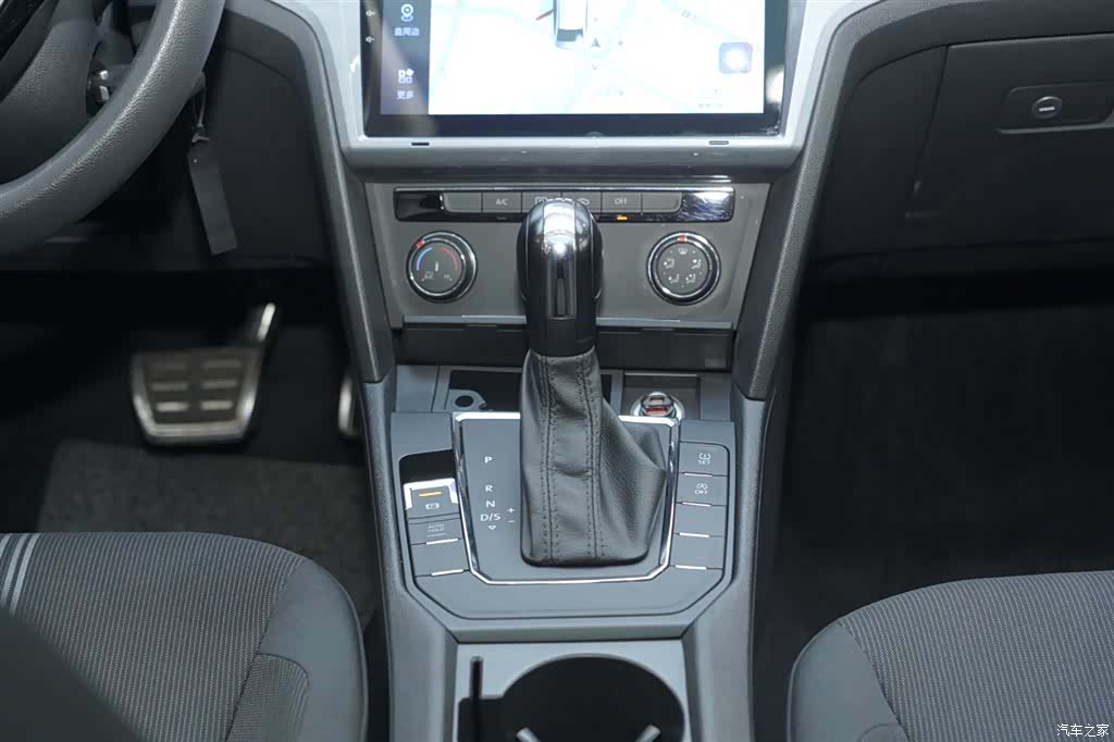 Volkswagen Lamando, 2017 19