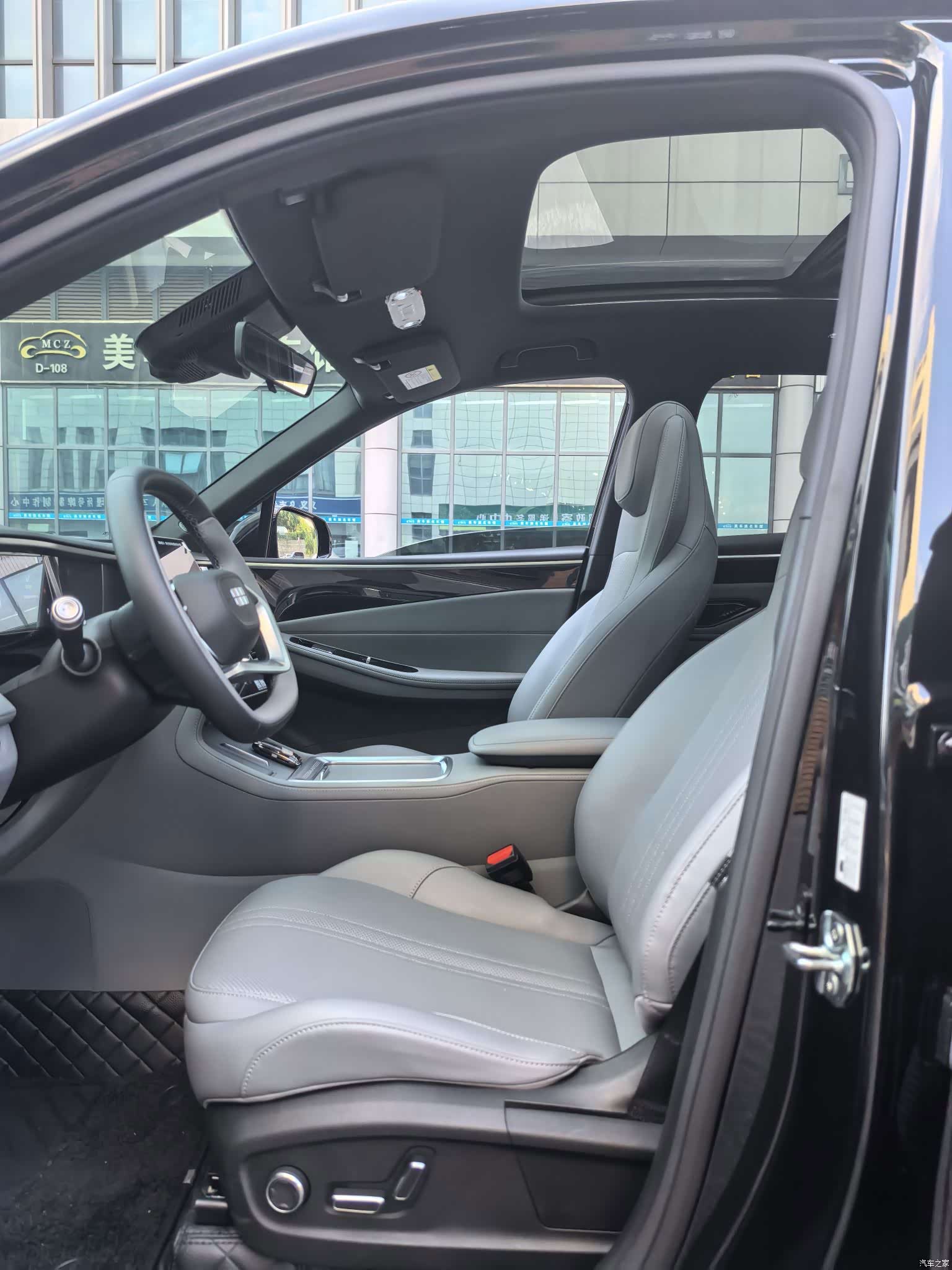 Geely Galaxy L7, 2025 7