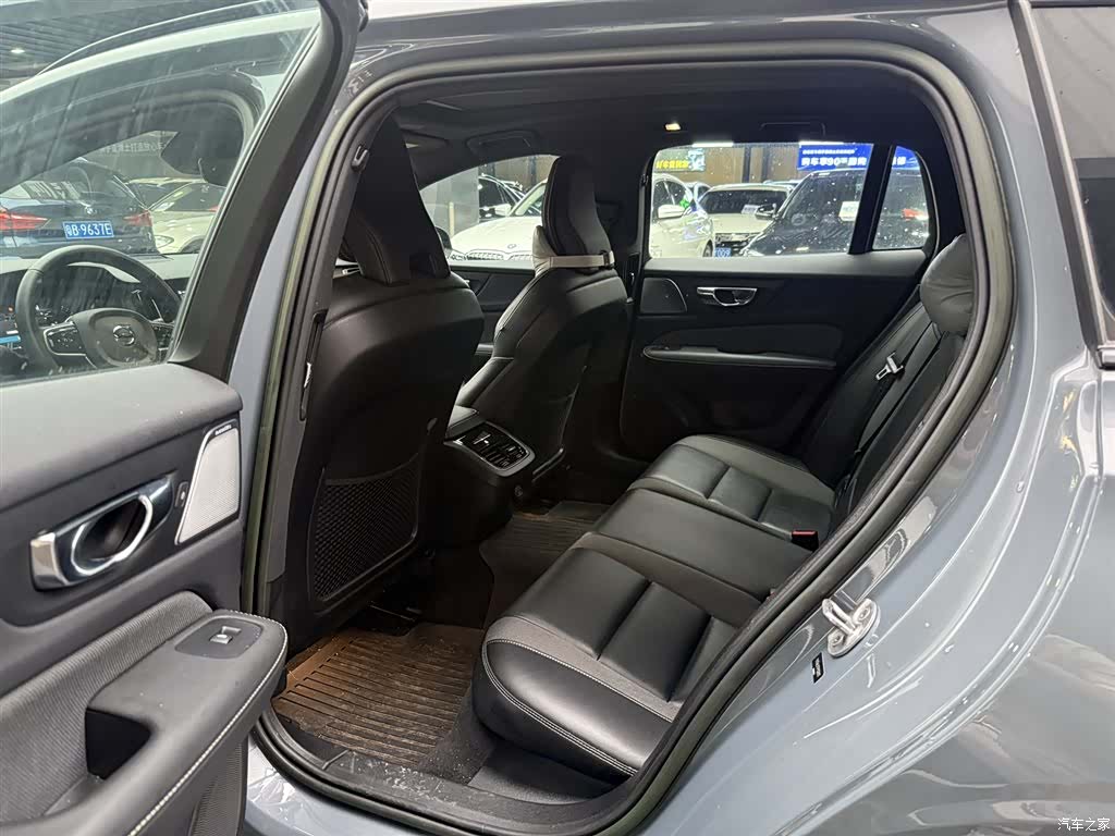 Volvo V60, 2022 7