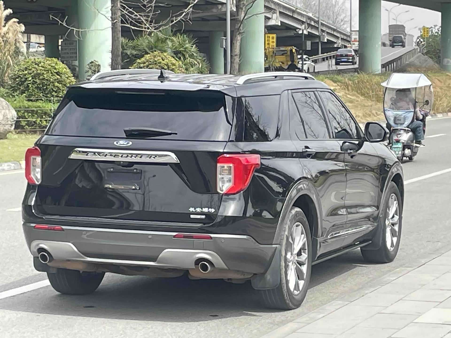 Ford Explorer, 2021 4