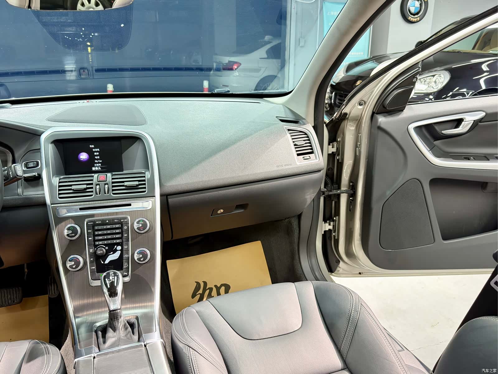Volvo XC60, 2015 16