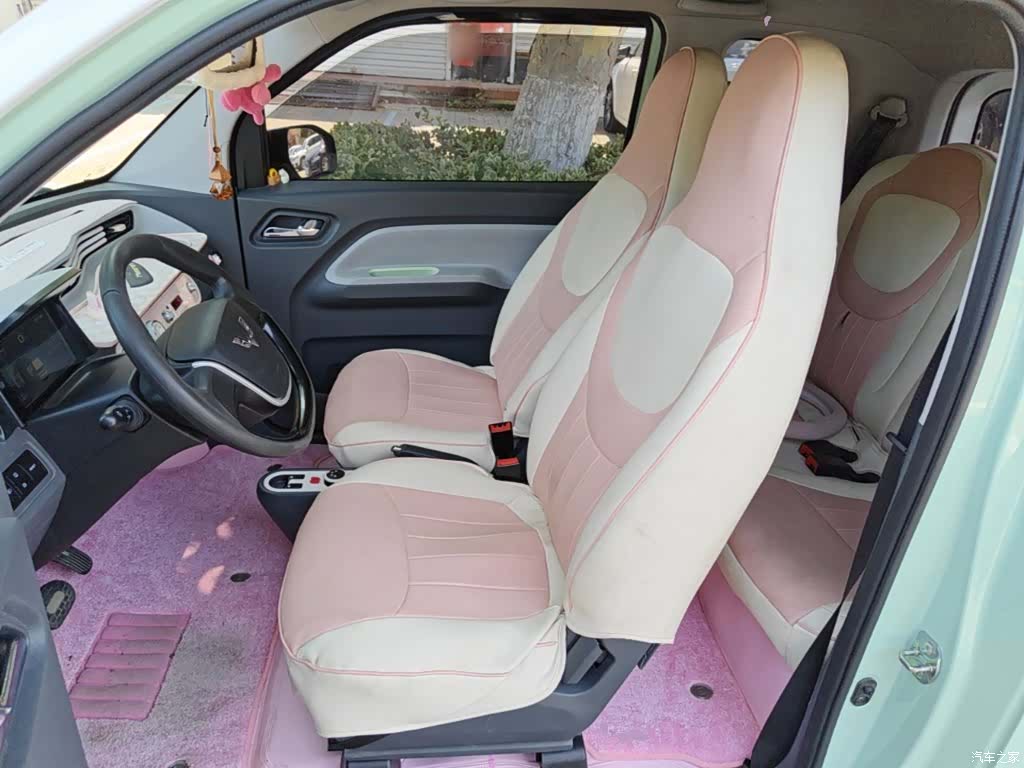 Wuling MINIEV, 2021 11