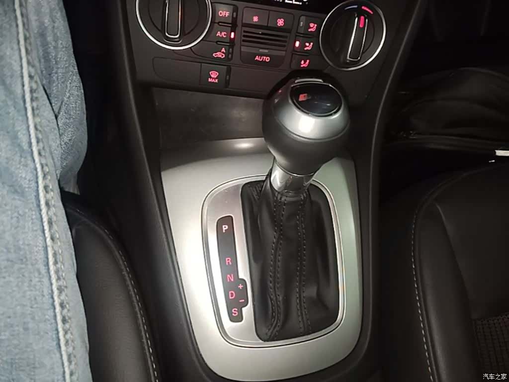 Audi Q3, 2018 14