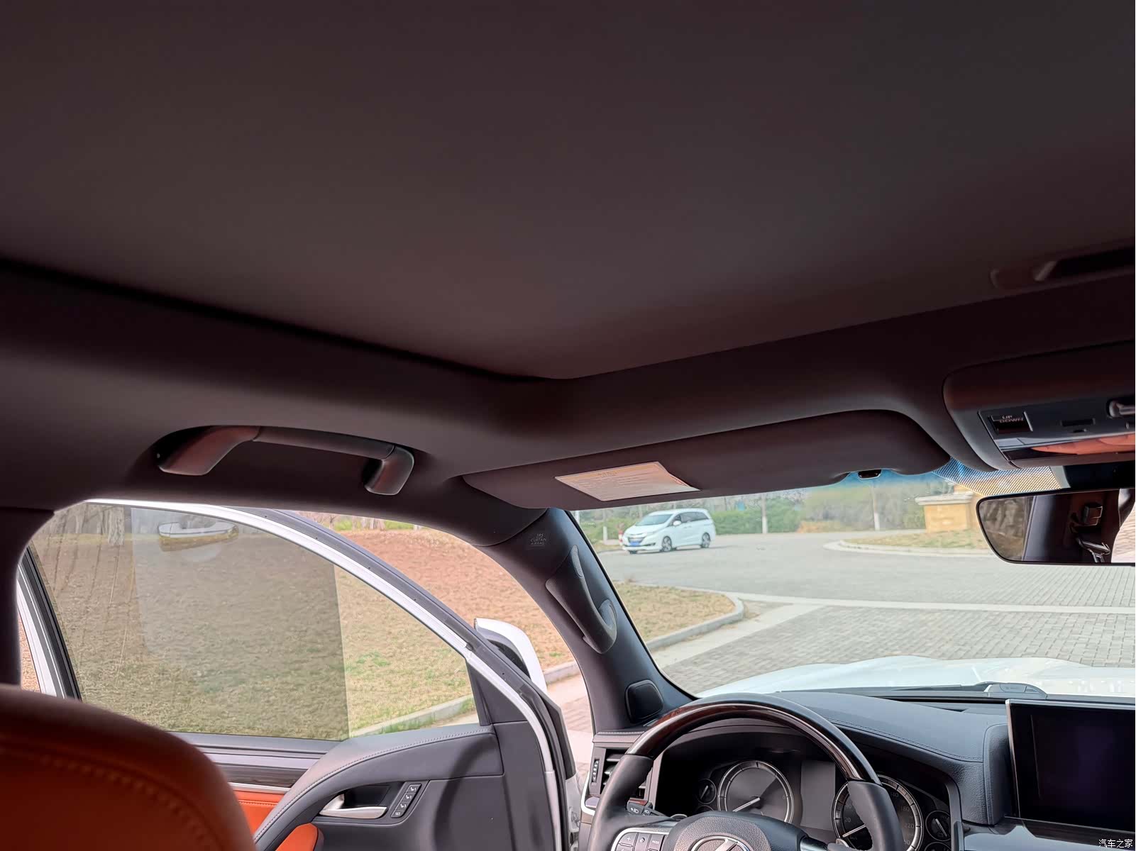 Lexus LX, 2016 25