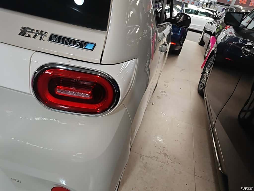 Wuling MINIEV, 2024 8