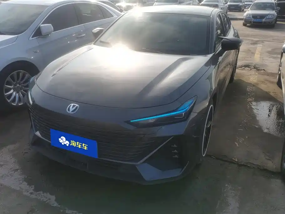 Changan UNI-V