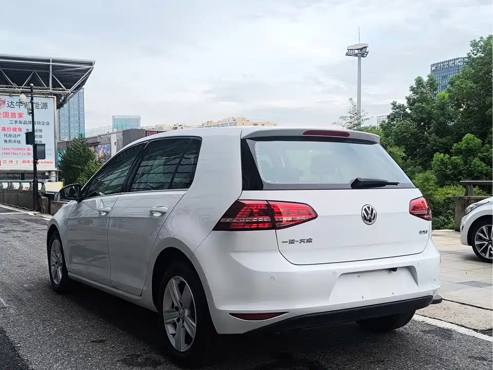 Volkswagen golf