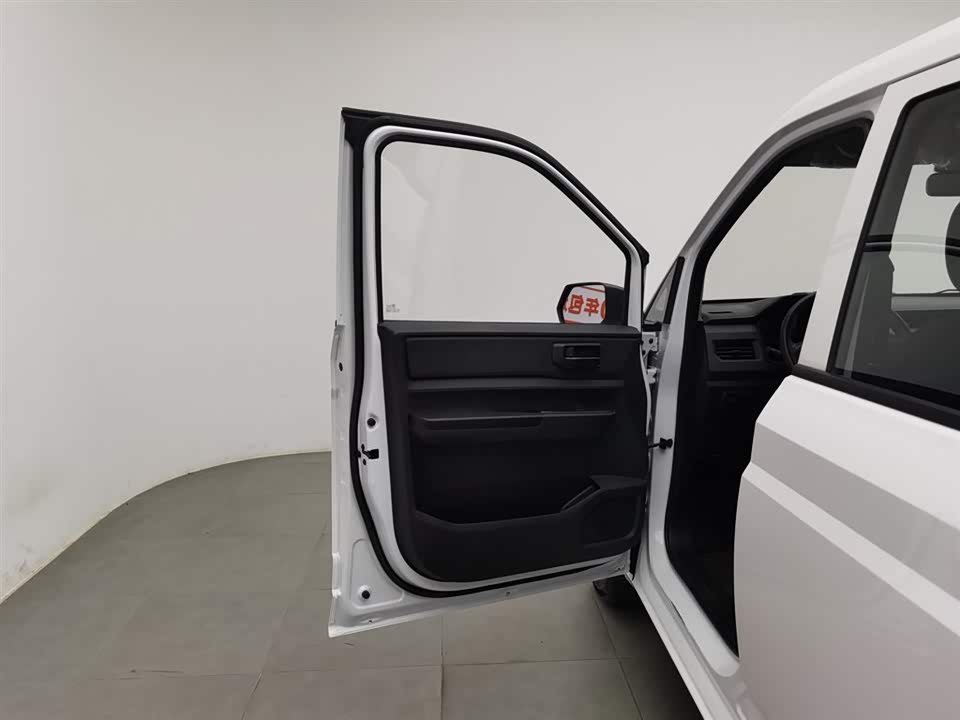 Wuling Wuling Hongguang PLUS