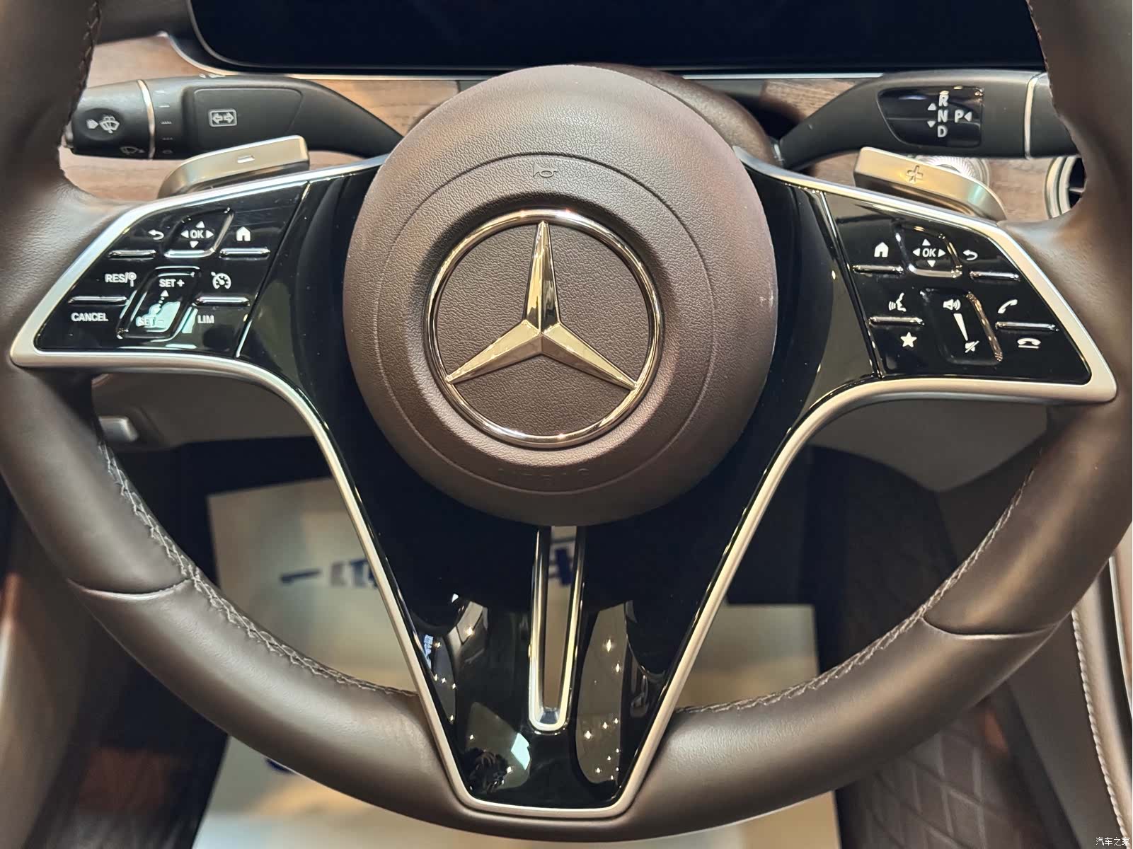 Mercedes-Benz E-Class, 2023 17