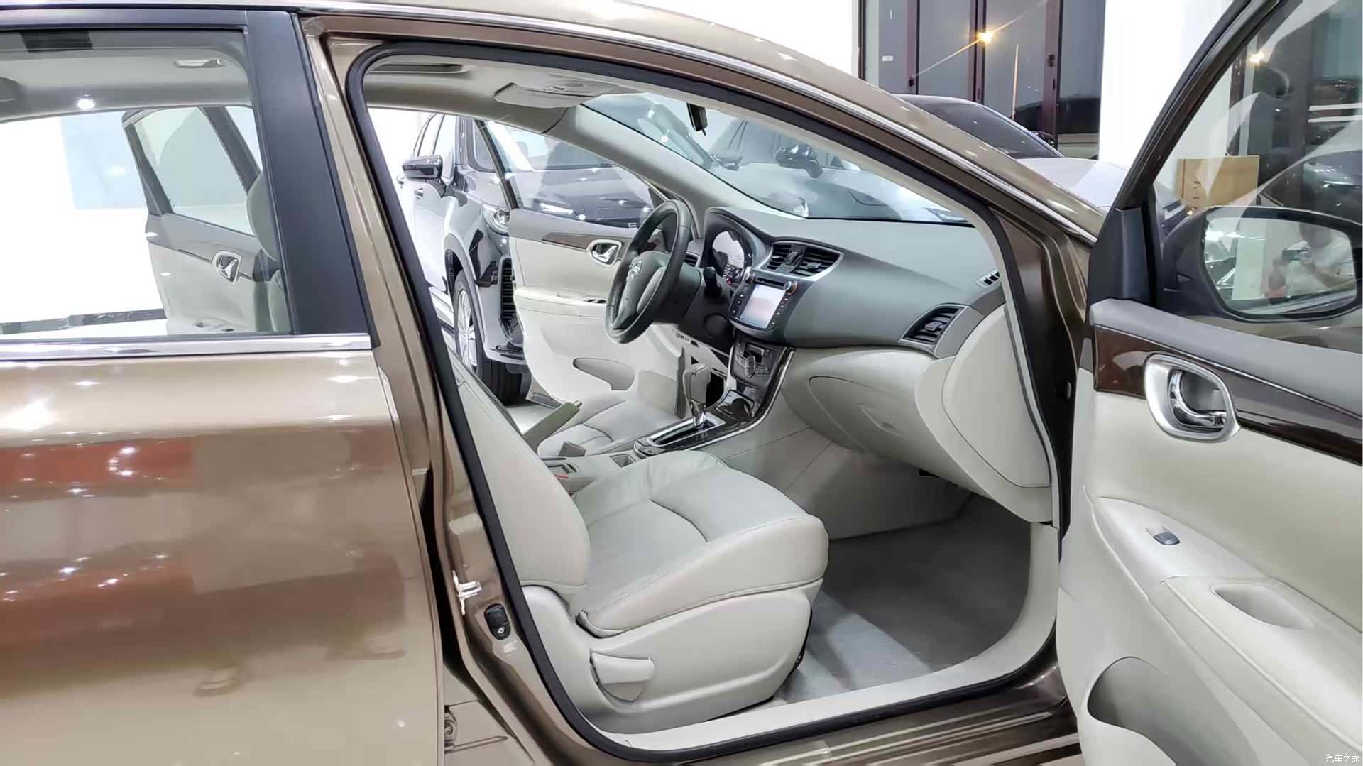 Nissan Sylphy, 2012 8
