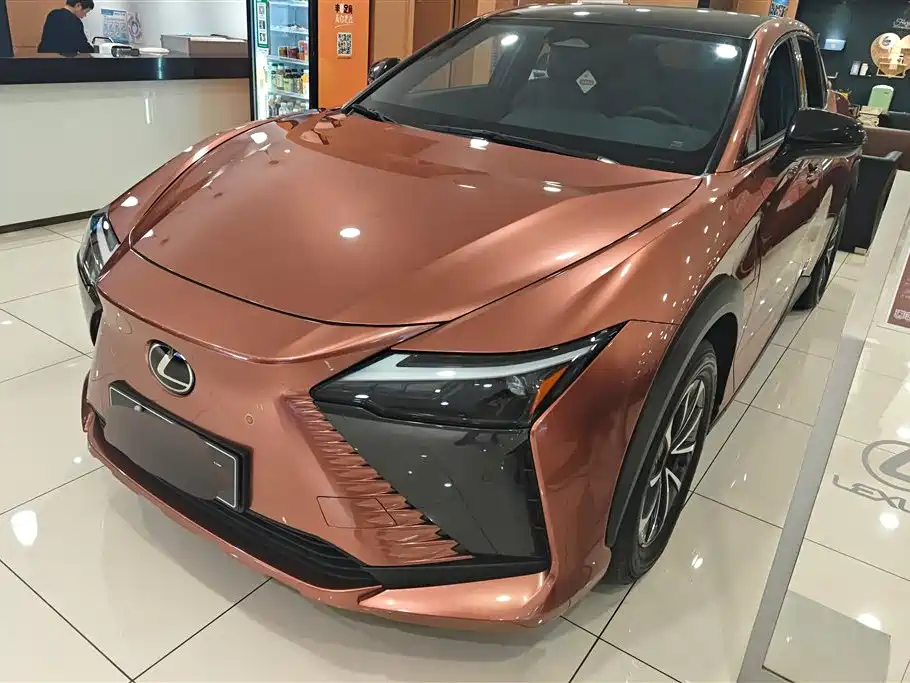 Lexus RZ