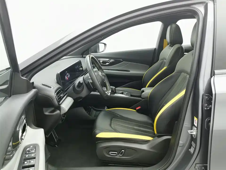 Trumpchi Shadow Leopard