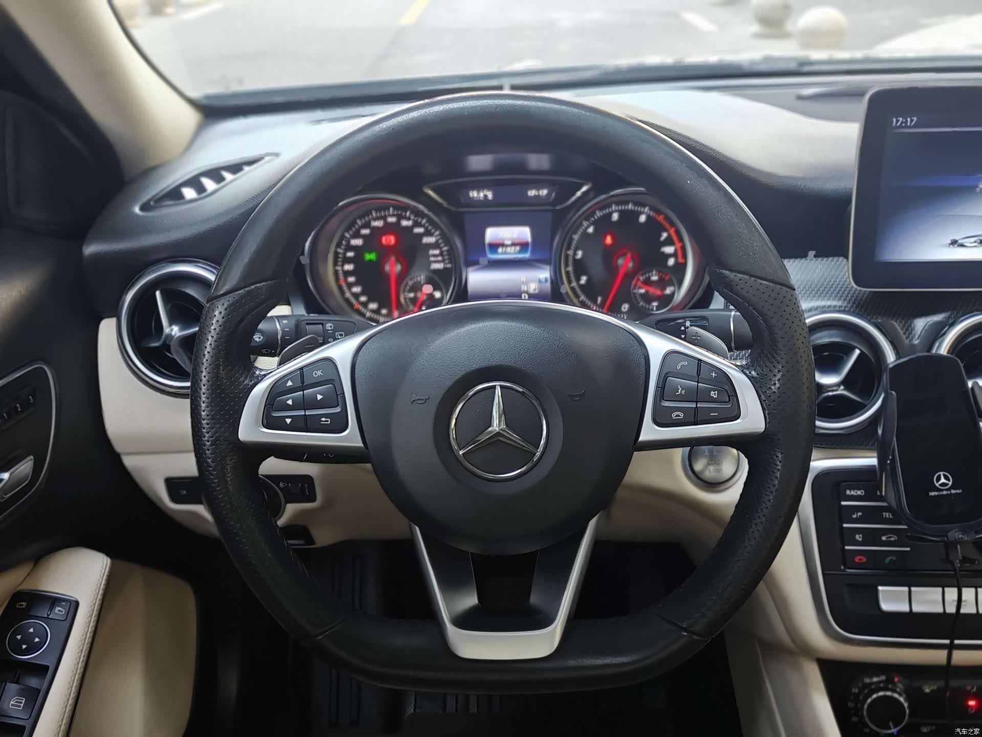Mercedes-Benz GLA, 2020 13