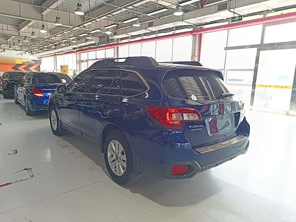 Subaru Outback, 2015 все фото