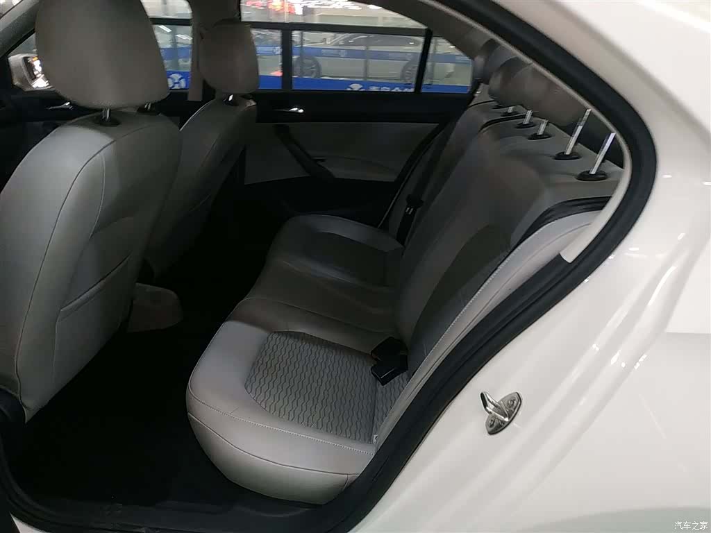 Skoda Rapid, 2016 14