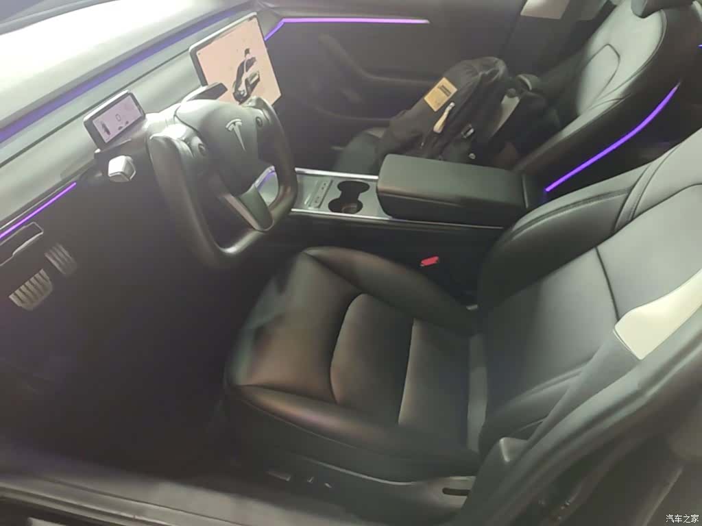 Tesla Model 3, 2022 15