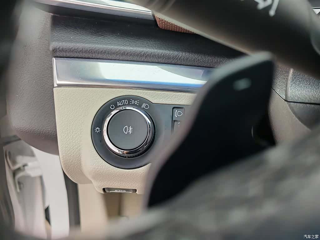 Buick GL8, 2020 21