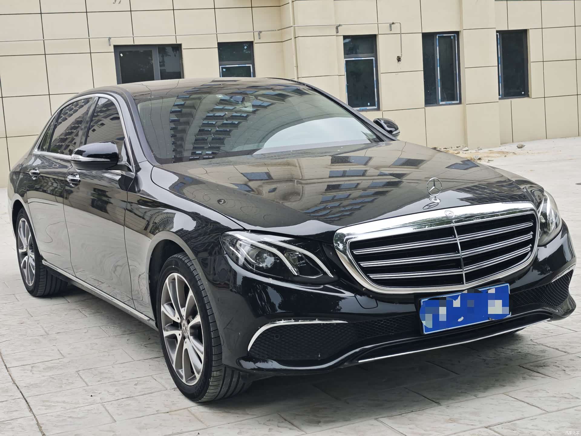 Mercedes-Benz E-Class, 2018 3