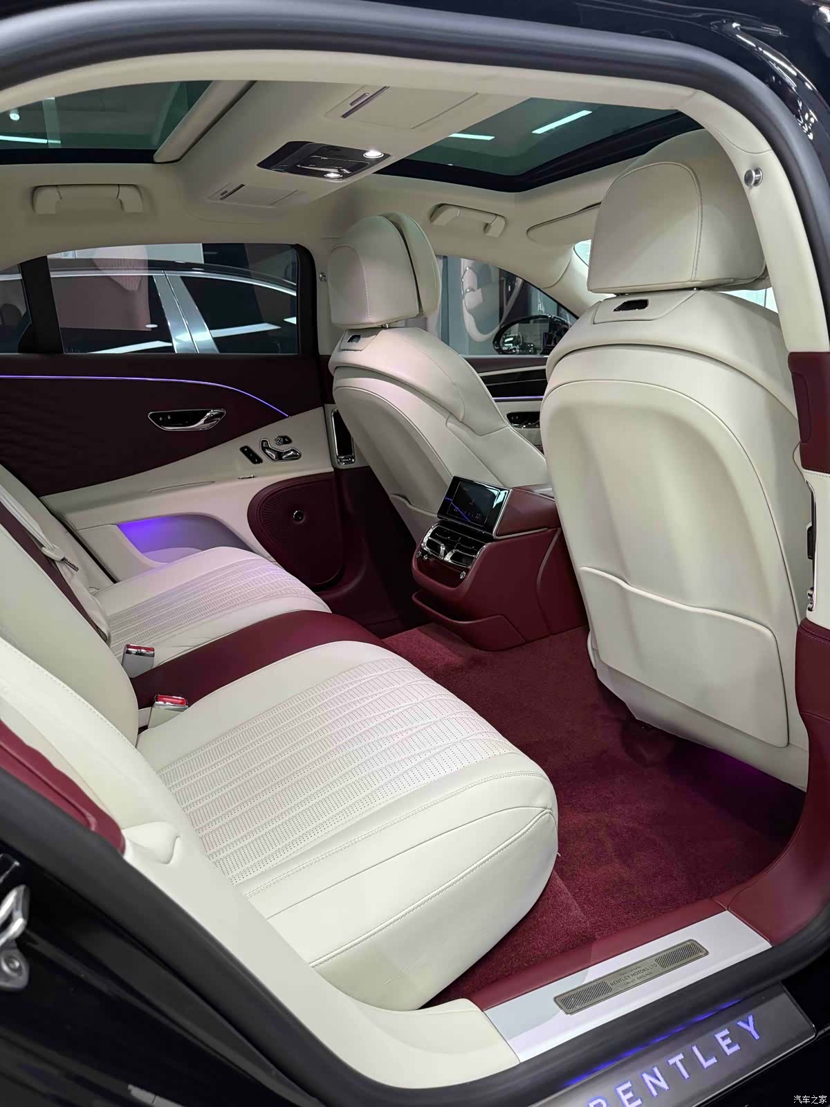 Bentley Flying Spur, 2022 17