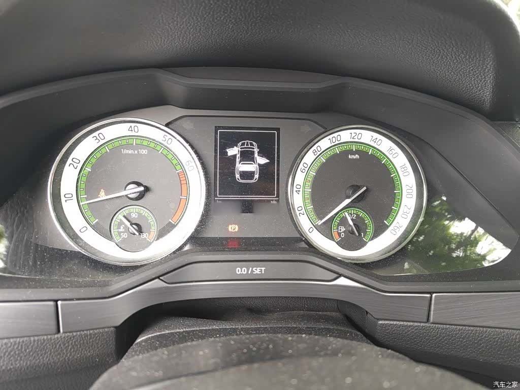 Skoda Superb, 2018 4